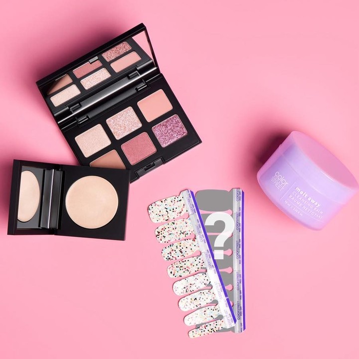 🎉 June is one of the best months to host.

In addition to the regular rewards, qualifying June hosts can earn bonus anniversary gifts, including mystery nail strips and beauty favorites.

Whether you're celebrating a birthday, gathering friends, or simply want to earn free products, hosting is an easy way to treat yourself.

Have you ever hosted an online party before?